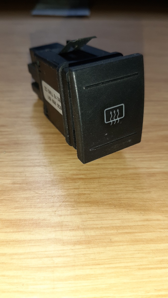 POLO VIVO REAR HEATED WINDOW SWITCH