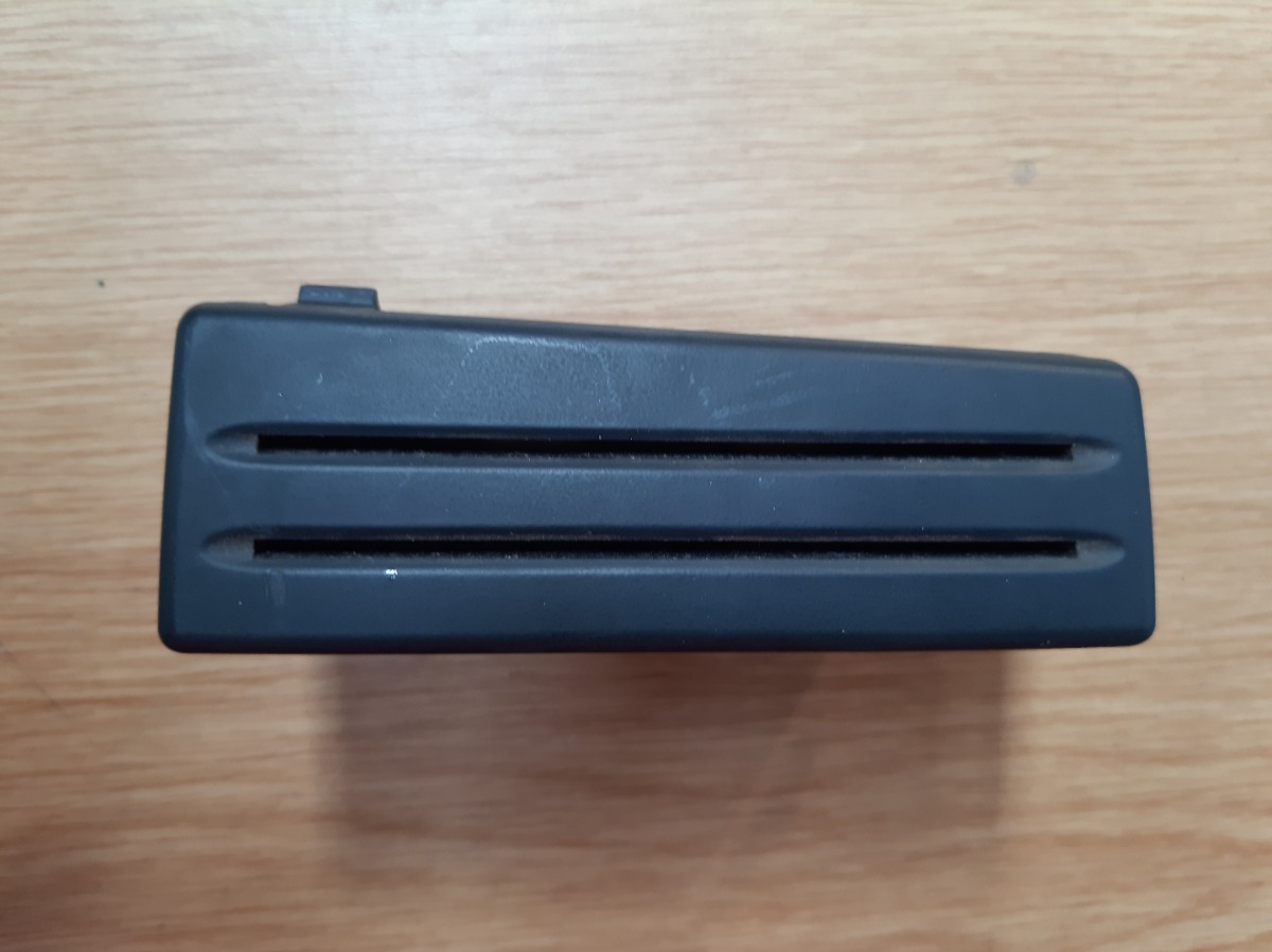 POLO VIVO CENTRE CONSOLE DASH AIR SENSOR VENT