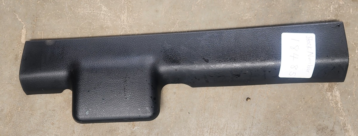 STARLET LEFT FRONT INNER SILL TRIM