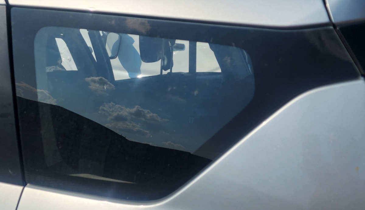 RUMION LEFT REAR QUARTER VENT