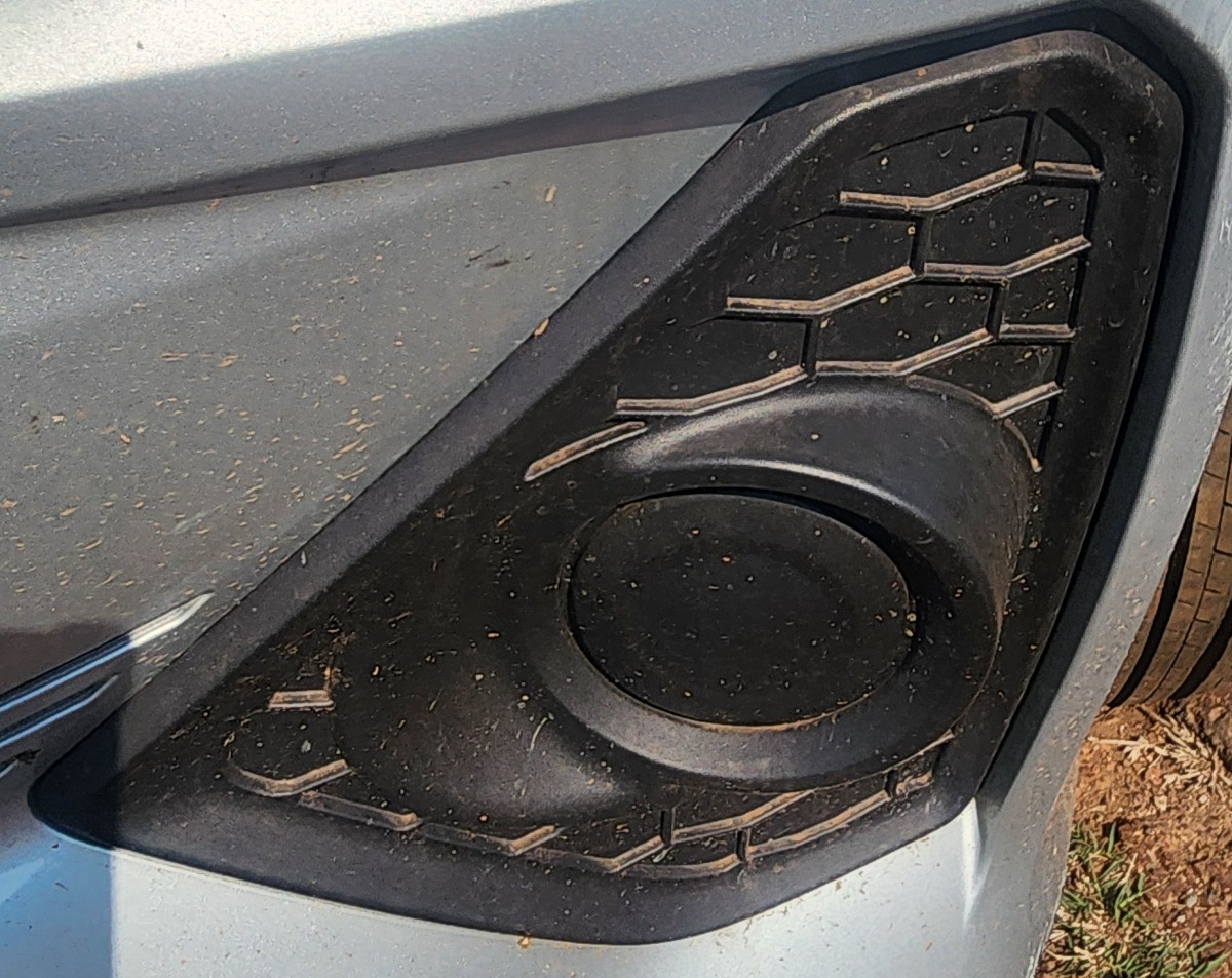 RUMION LEFT FRONT BUMPER GRILL