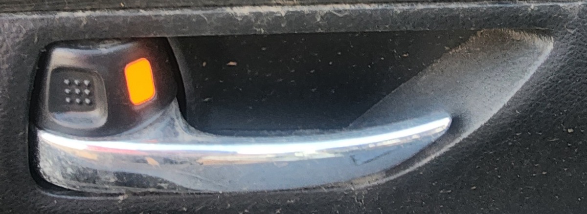 RUMION LEFT FRONT INNER HANDLE