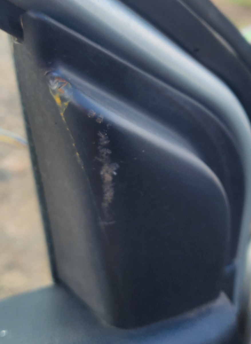 RUMION LEFT FRONT INNER MIRROR TRIM