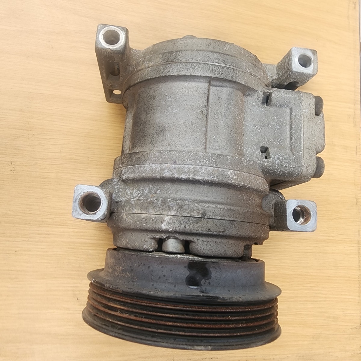 I10 1.2I AIRCON PUMP