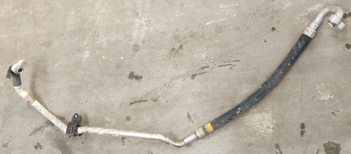 HILUX 2.4 GD AIRCON PIPE