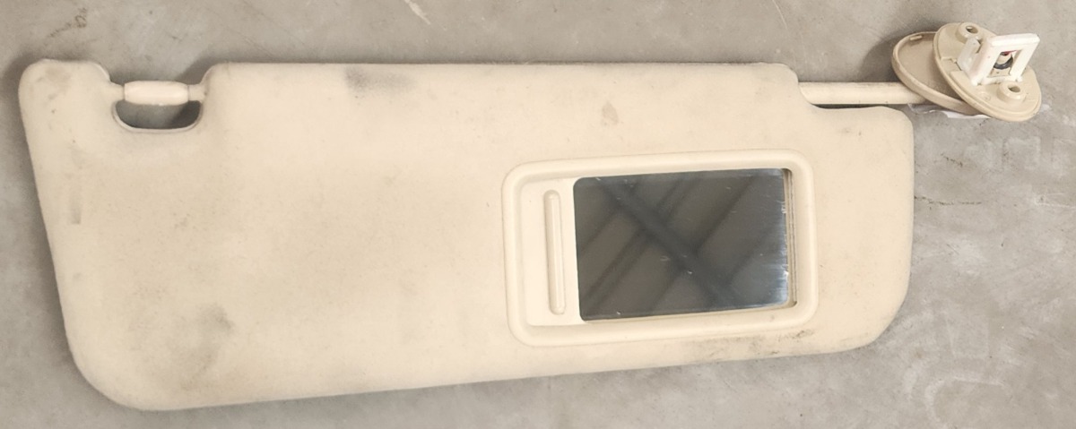 GS RIGHT SUNVISOR