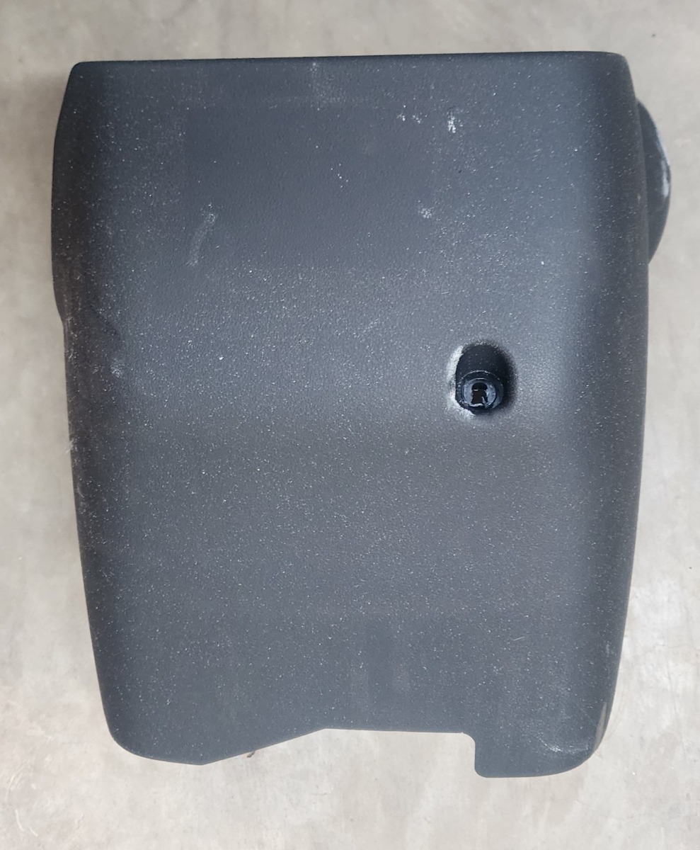 GS LOWER STEERING COVER