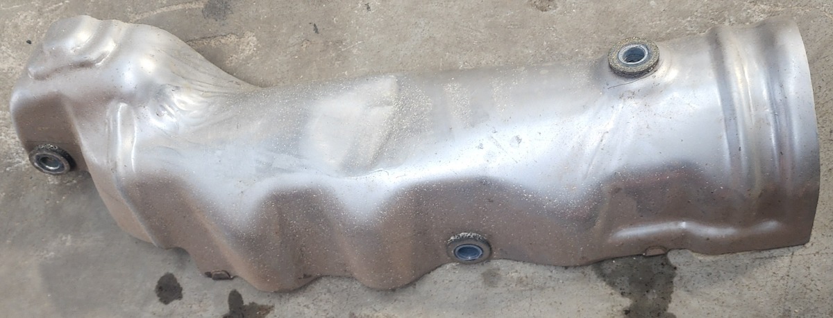 HILUX 2.4GD EXHAUST MANIFOLD SHIELD
