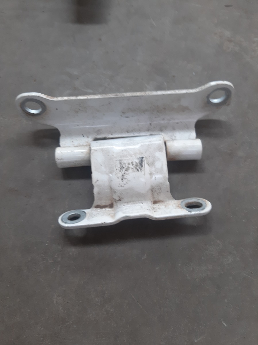 HILUX GD-6 TAILGATE HINGE