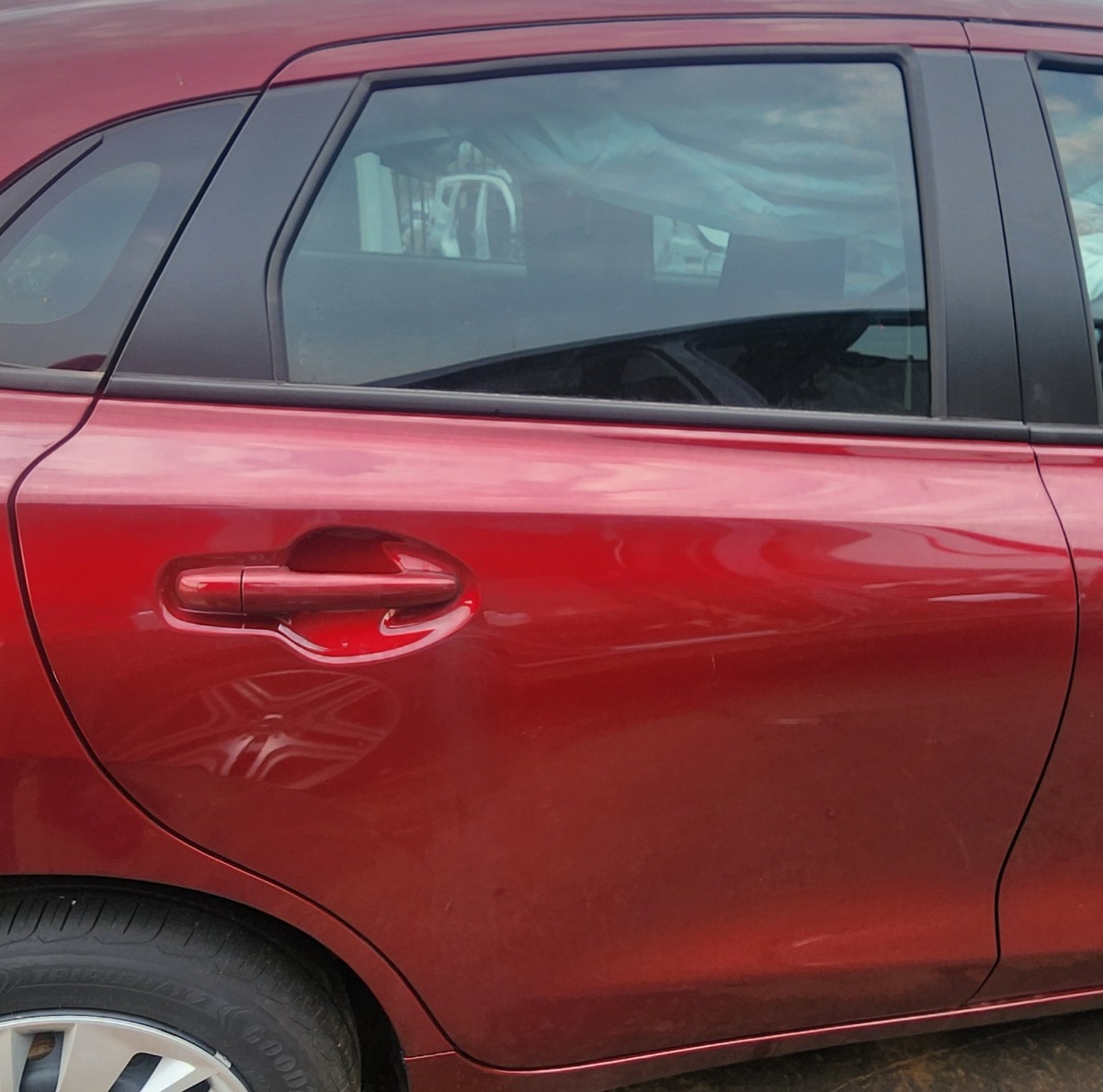 STARLET RIGHT REAR DOOR (SHELL)