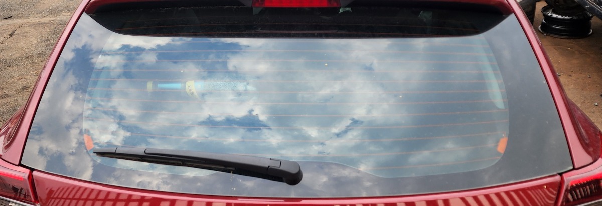 STARLET REAR WINDSCREEN