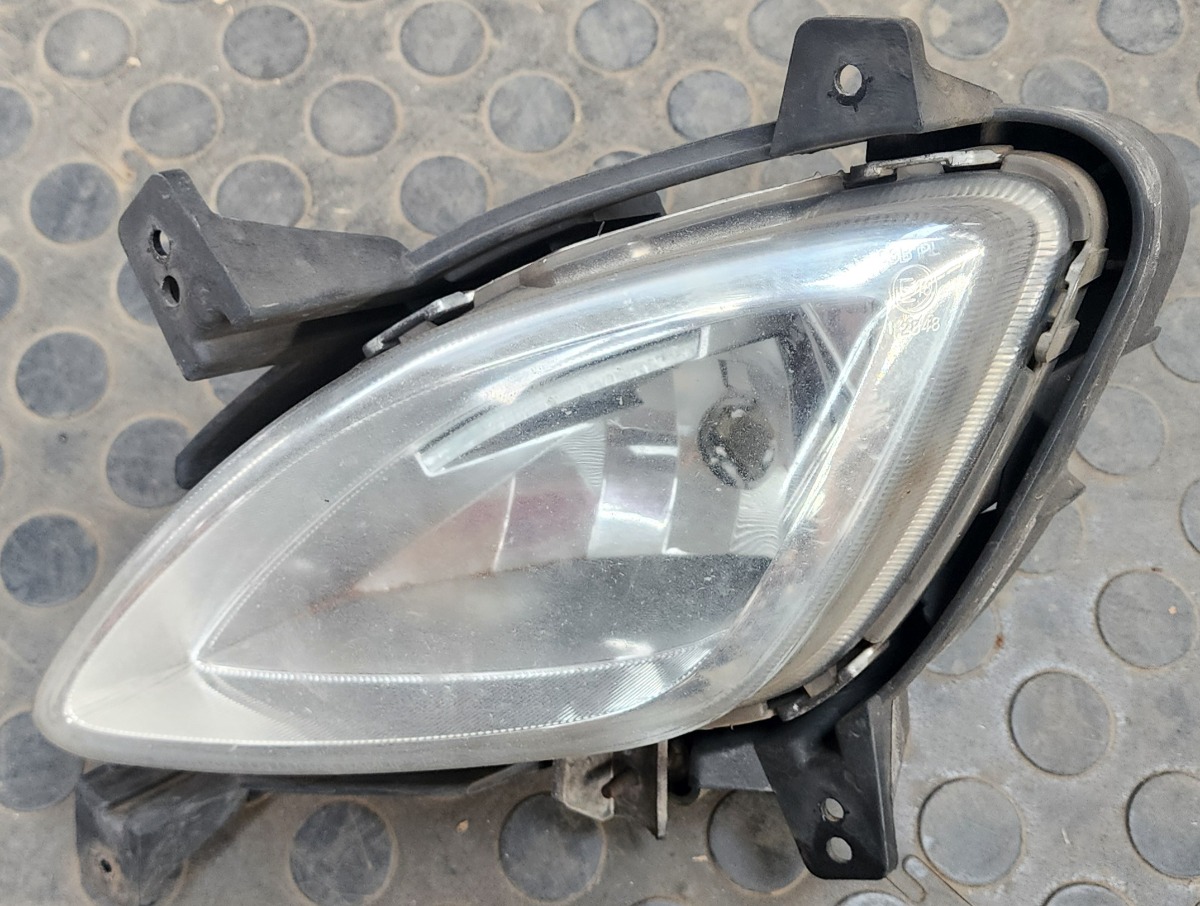 I10 LEFT SPOTLIGHT
