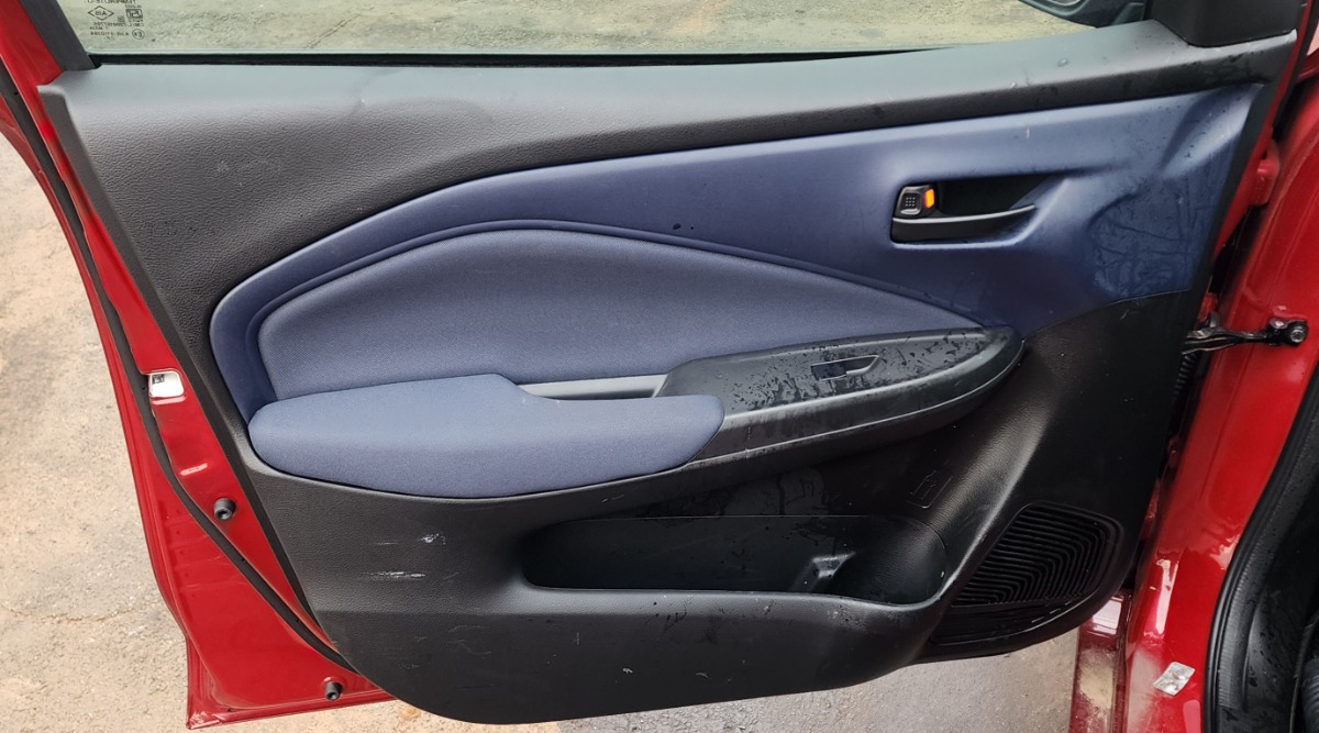 STARLET LEFT FRONT DOOR PANEL
