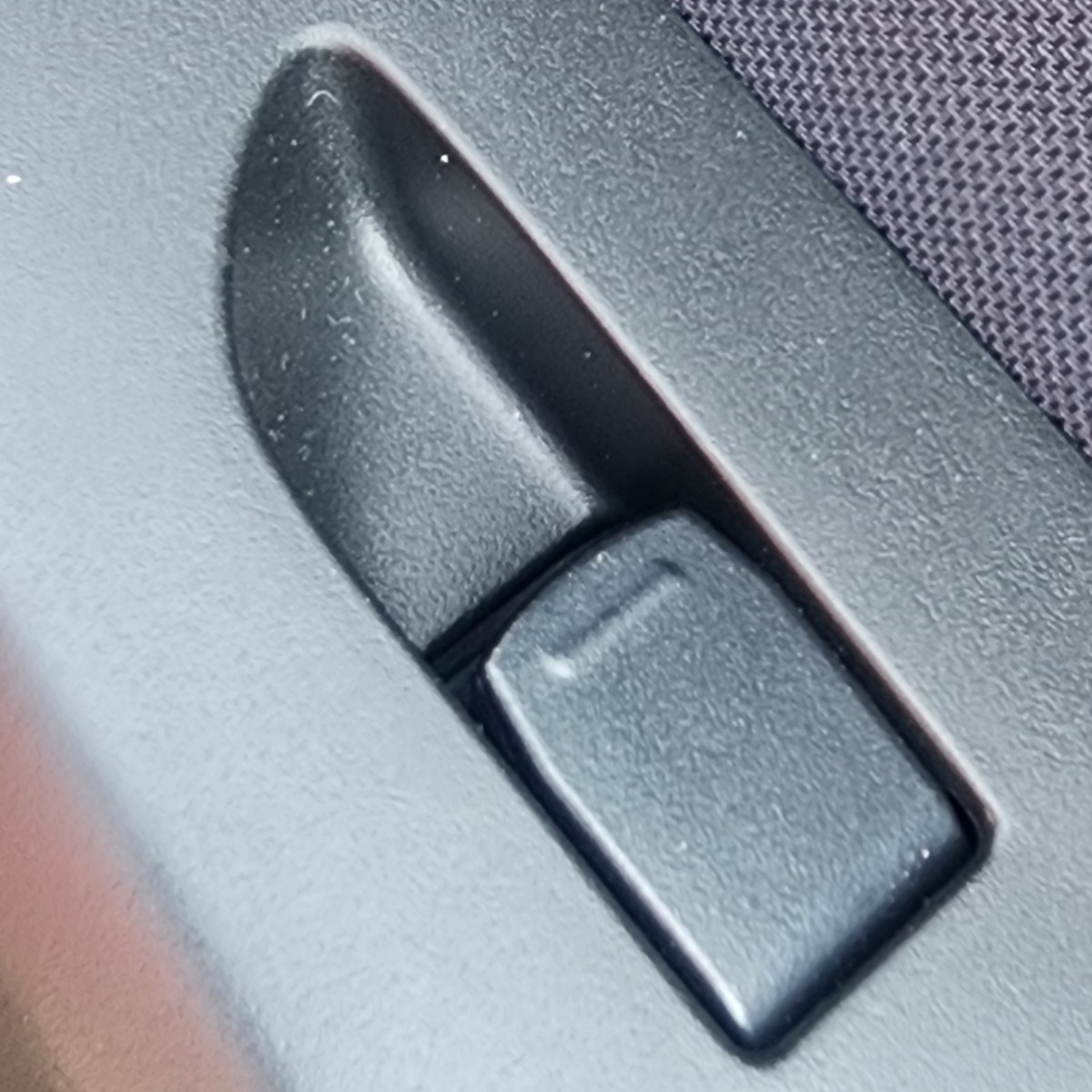 STARLET RIGHT REAR WINDOW SWITCH