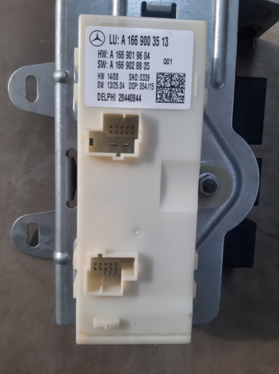 W166 GL63 TAILGATE CONTROL MODULE
