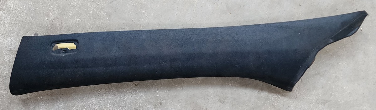 W166 GL63 LEFT A-PILLAR TRIM