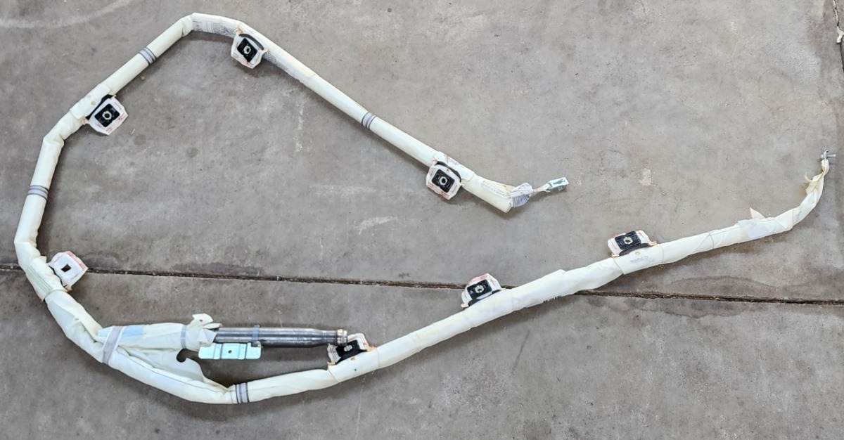 W166 GL63 RIGHT CURTAIN AIRBAG