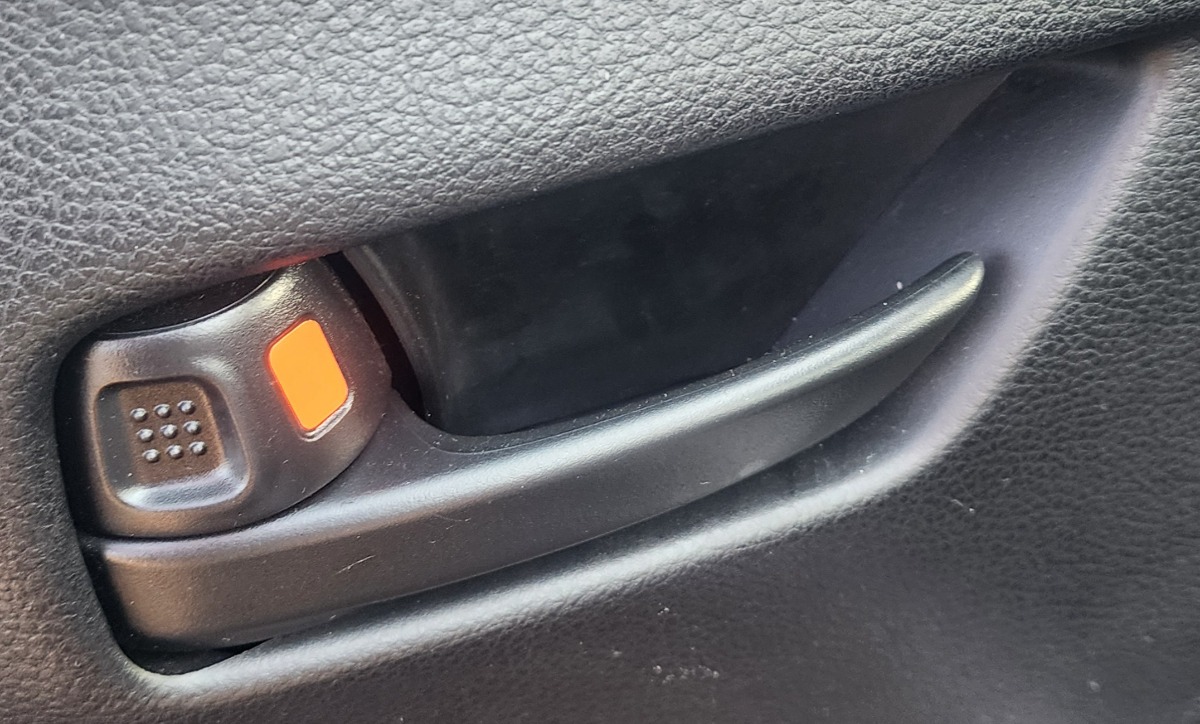 STARLET CROSS LEFT REAR INNER HANDLE