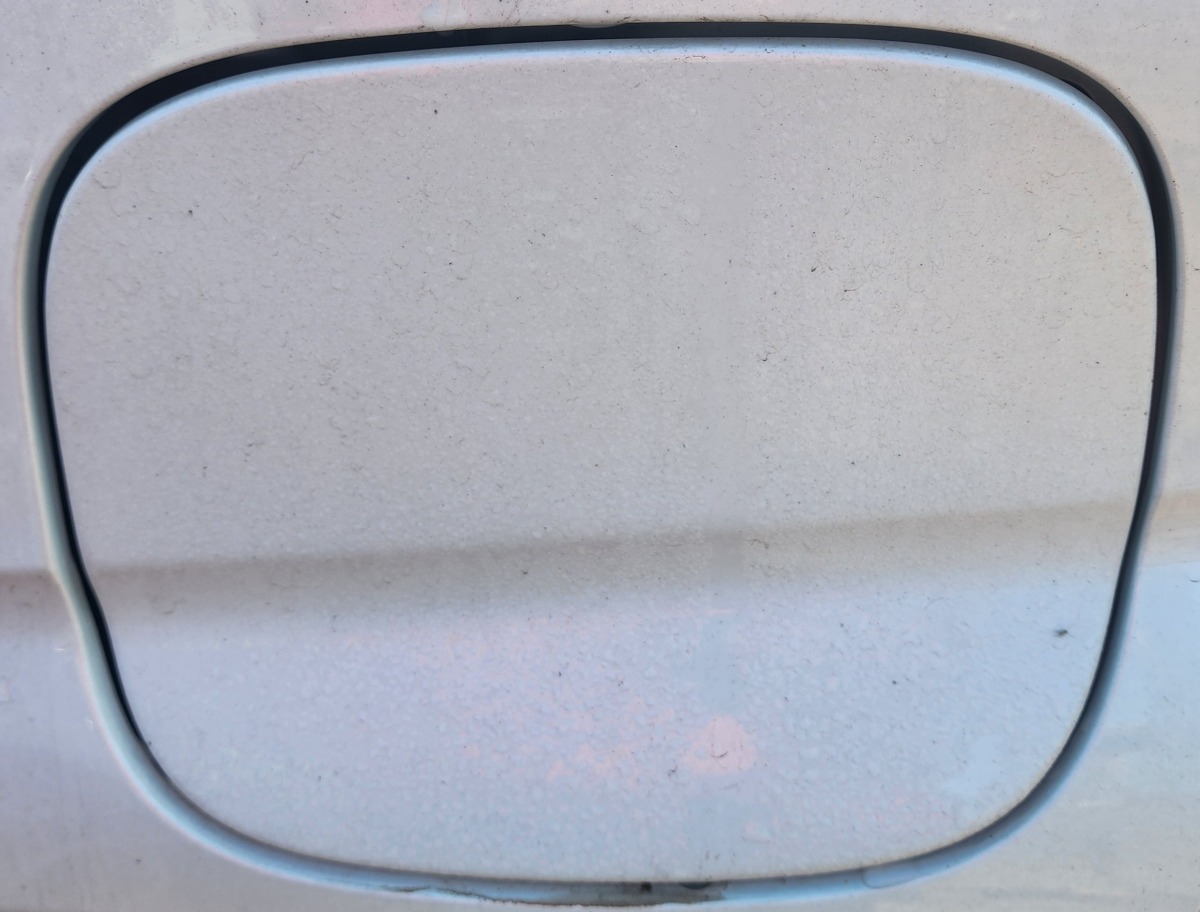 STARLET CROSS FUEL FLAP