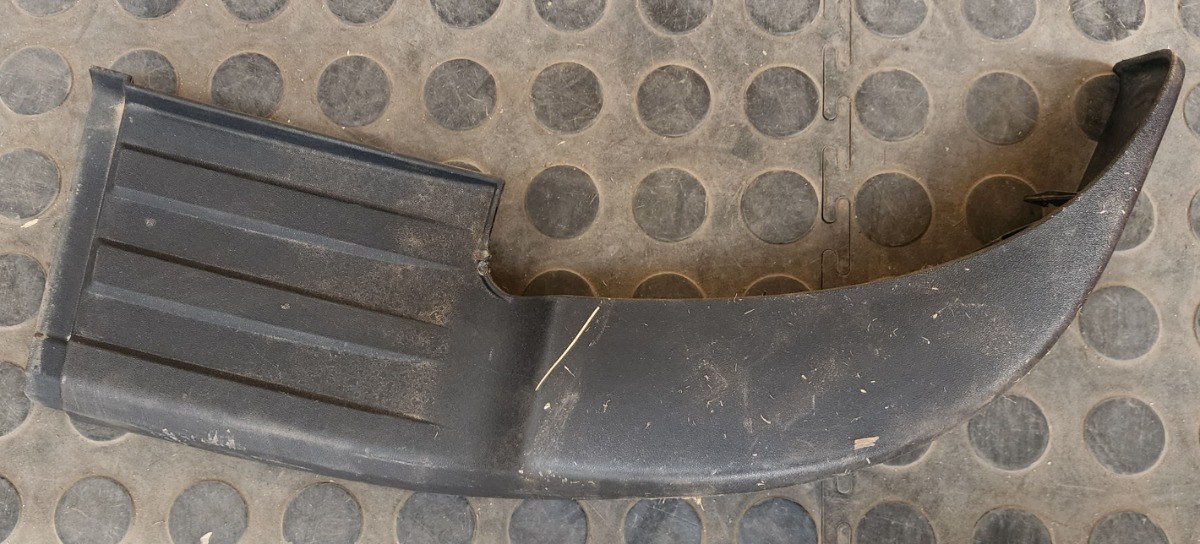HILUX GD RIGHT REAR BUMPER CORNER
