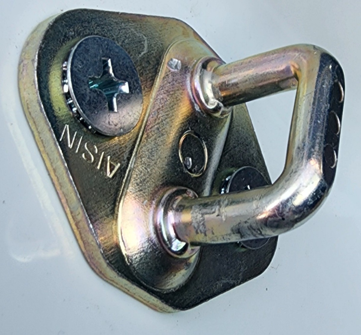 STARLET CROSS RIGHT REAR DOOR STRIKER