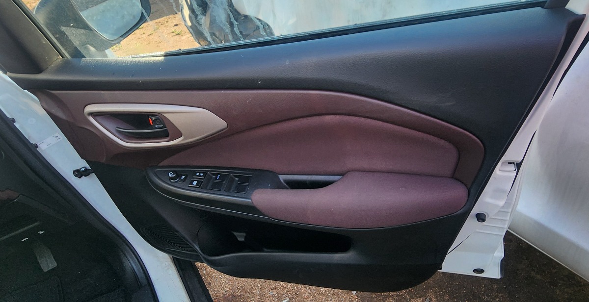 STARLET CROSS RIGHT FRONT DOOR PANEL (SKIN)