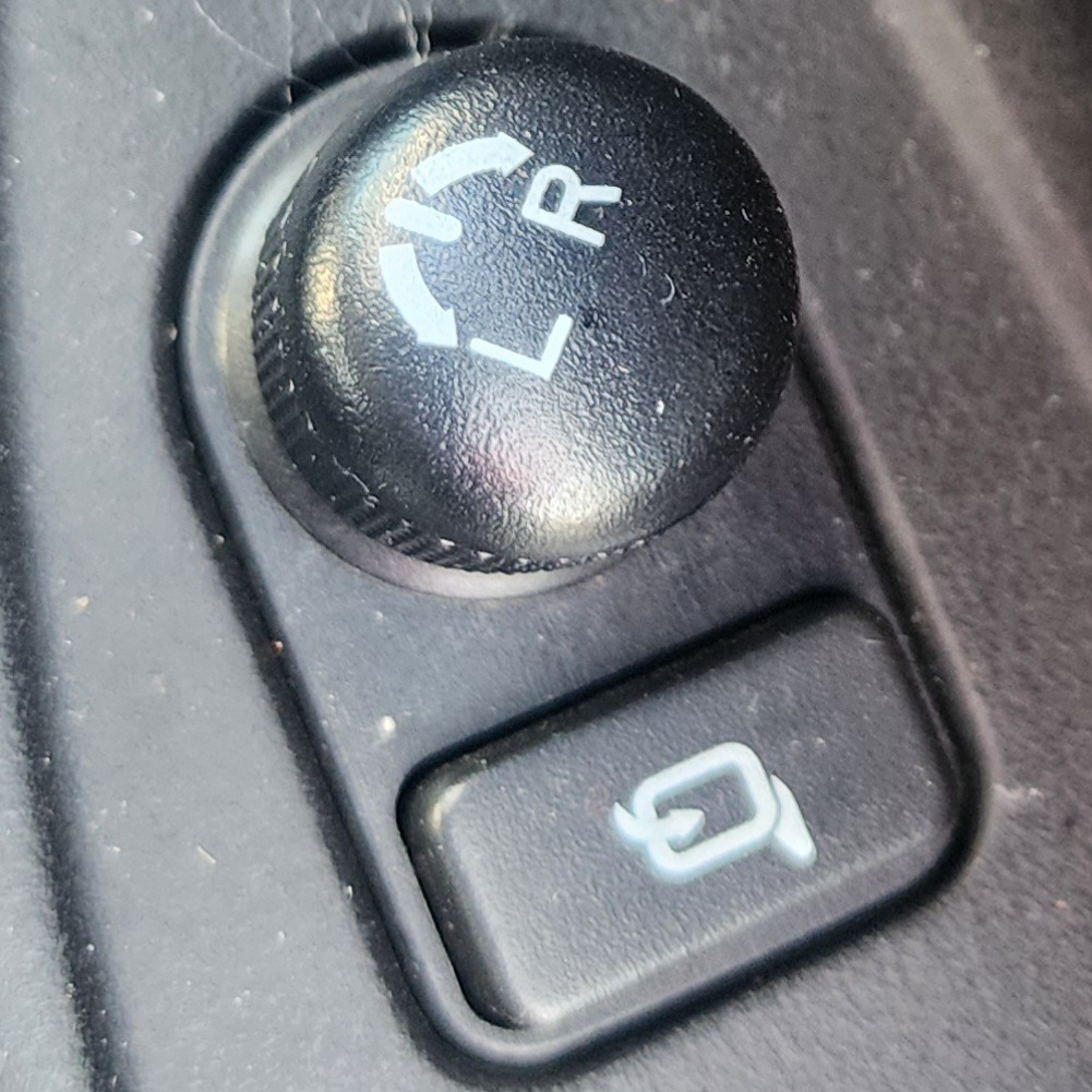STARLET CROSS MIRROR SWITCH WITH AUTO FOLD