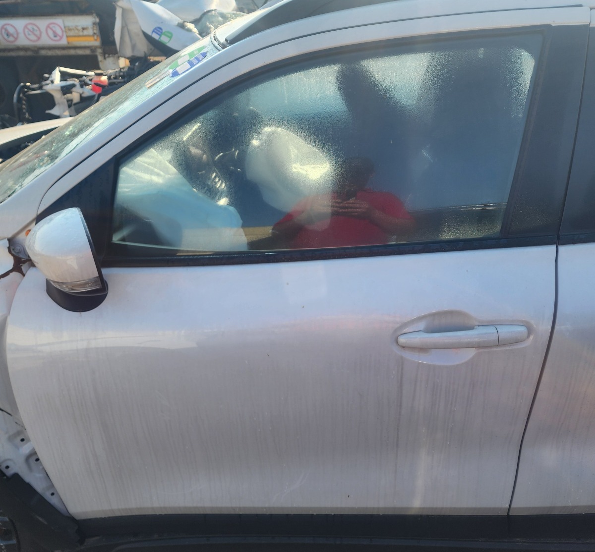 STARLET CROSS LEFT FRONT DOOR (SHELL)