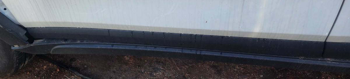 Starlet Cross Left Front Door Moulding