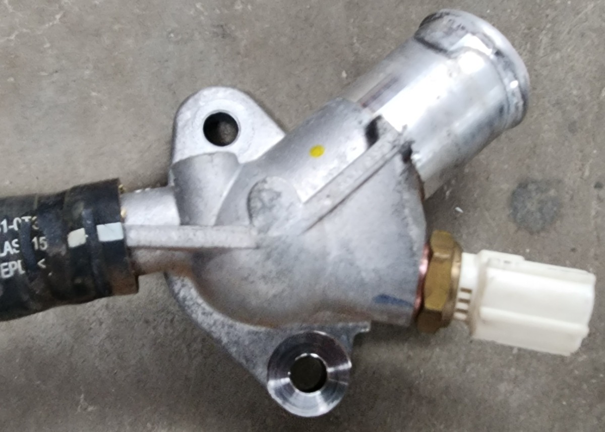 COROLLA CROSS HYBRID WATER OUTLET