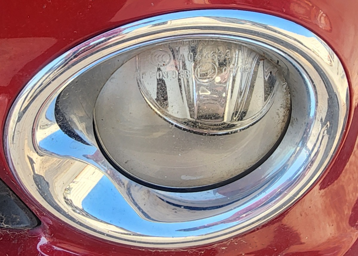 GS LEFT FRONT SPOTLIGHT