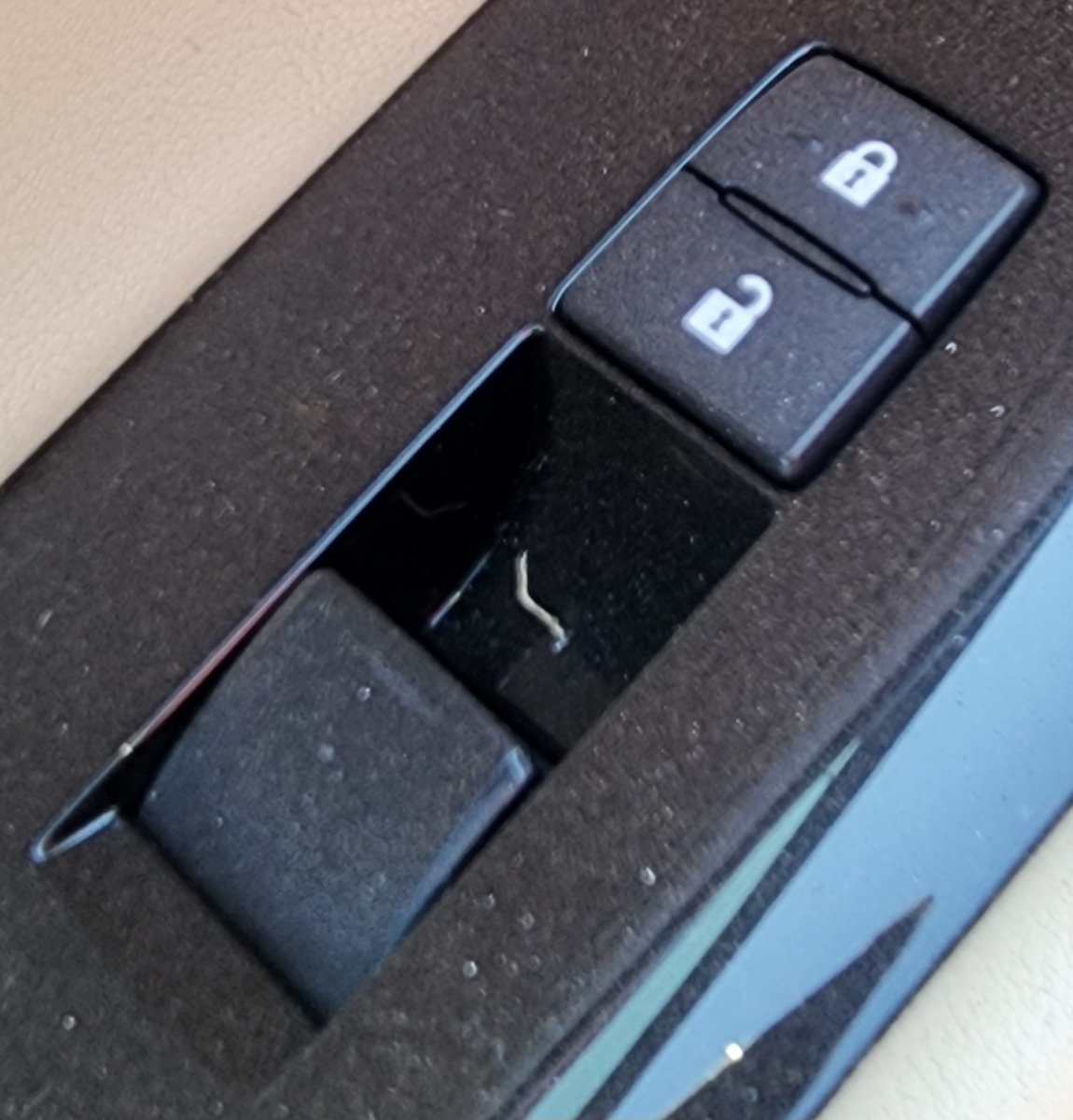 GS LEFT FRONT WINDOW SWITCH