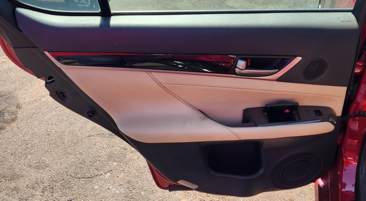 GS LEFT REAR DOOR PANEL SKIN