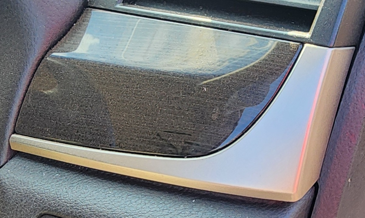 GS RIGHT DASH TRIM