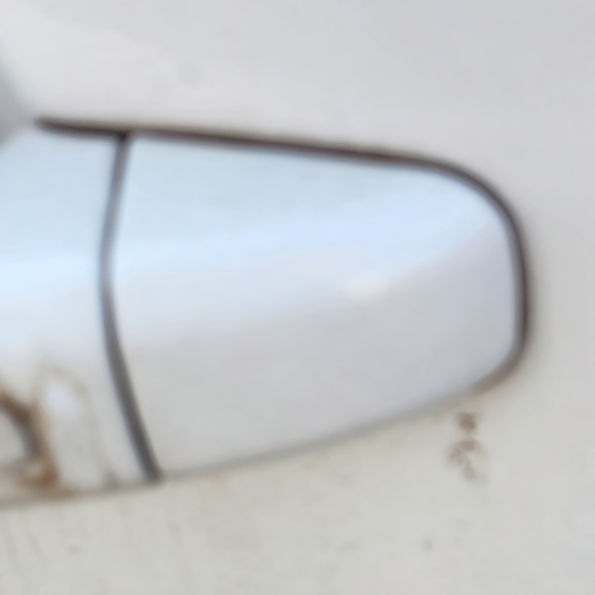 A4 B8 LEFT REAR HANDLE END PIECE