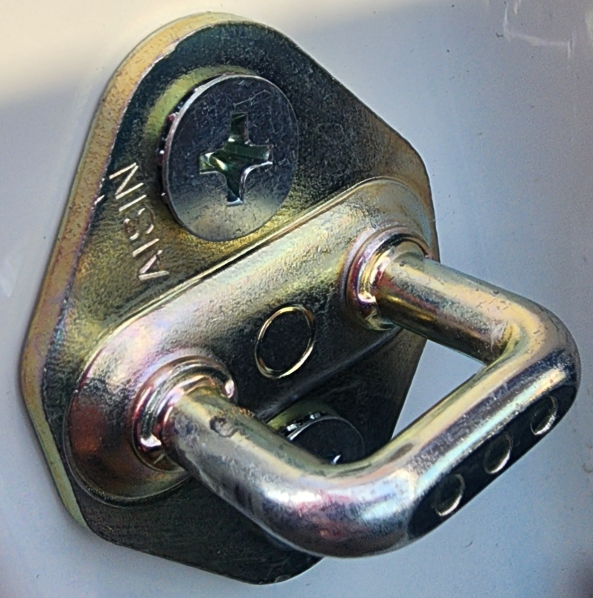 STARLET CROSS RIGHT FRONT DOOR STRIKER