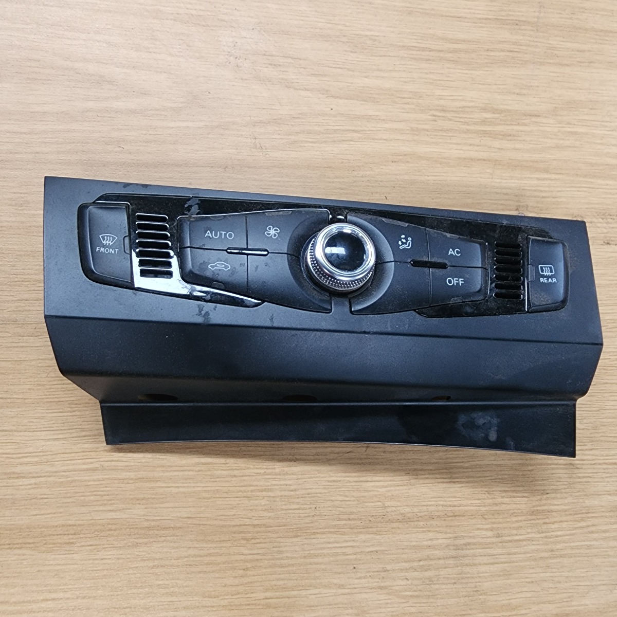 A4 B8 HEATER CONTROL